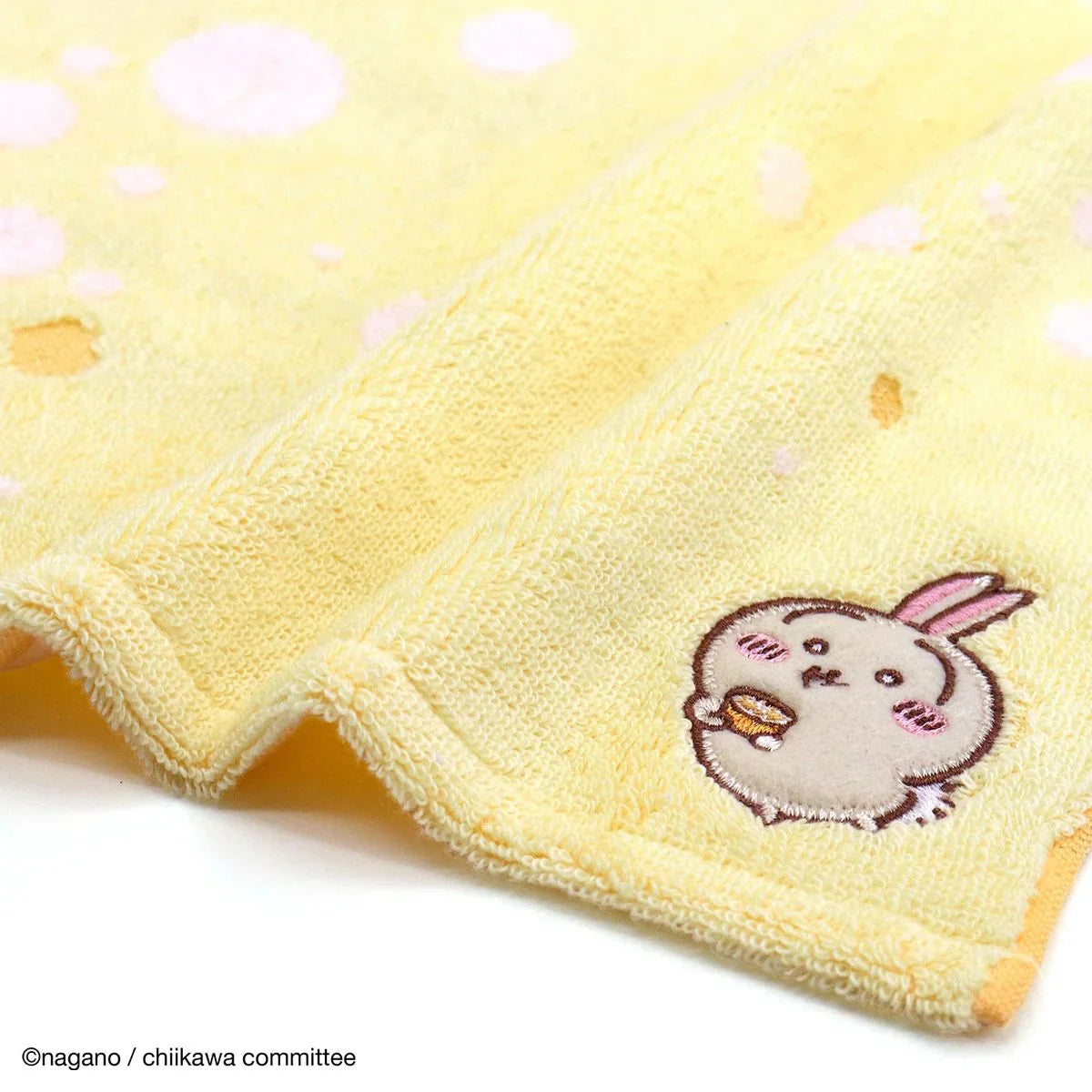 Japan ChiiKawa Eating Lemon Series | ChiiKawa Hachiware Usagi Eating Lemon Series Handkerchief - Kawaii cute Item WinnieTheBirds Toy Shop