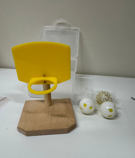 12cm Wooden Small Size Parrot Basketball Hoop with 3 Balls Bird Intelligence Training Toy Parrot Educational Toys Parrot Toys