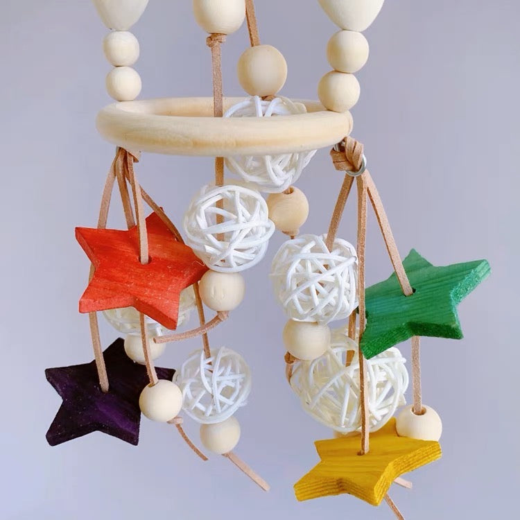 22x8cm Wooden Wind Chines Circus Style with Stars Takraw Hanging Toy Handmade Bird Parrot Toys Organic Bird Cages Accessories