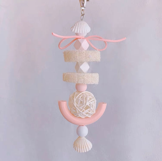 Pink Green Blue Round Wood with Shell Parrot Toys Hanging Toy Handmade Bird Toys Organic Bird Cages Accessories