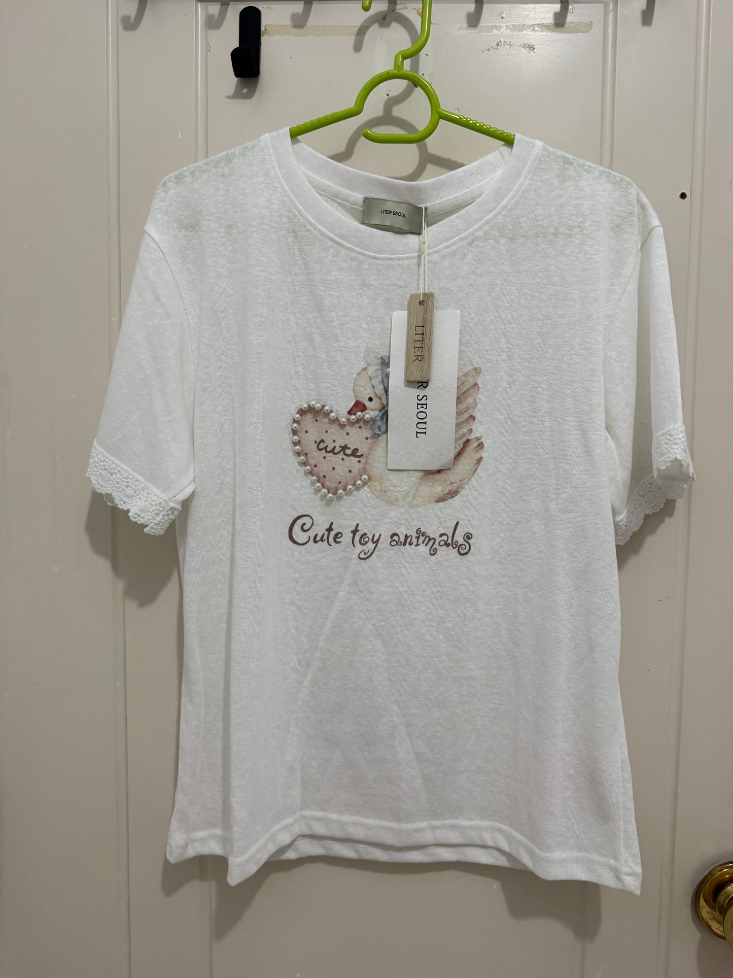 Korean Fashion Cute Animals Style T-Shirt Series | Vintage Pearl Dove - Kawaii Fashion Items