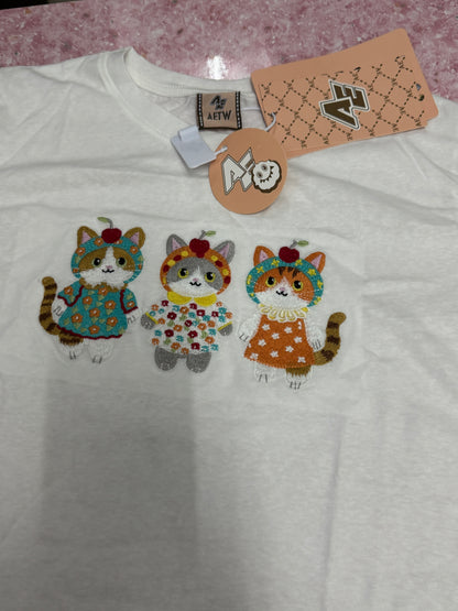 Korean Fashion Cute Animals Style T-Shirt Series | Embroidery 3 Little Cat - Kawaii Fashion Items
