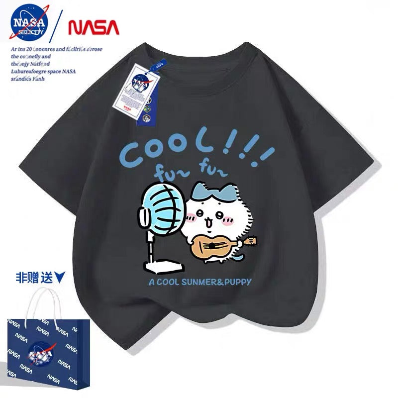 Japanese Cartoon ChiiKawa Casual Style T-Shirt Series | Hachiware with fans Part 2 - Kawaii Fashion Items