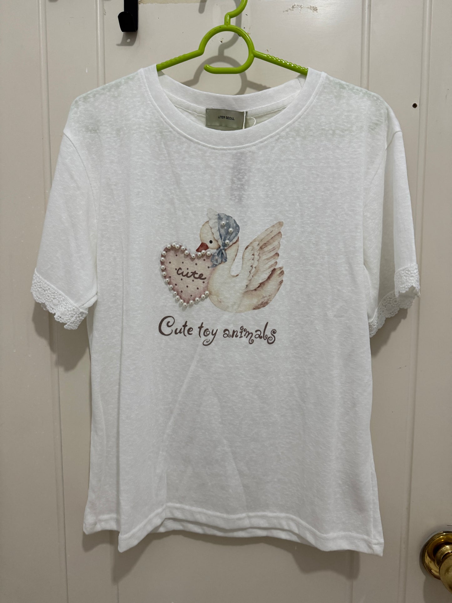 Korean Fashion Cute Animals Style T-Shirt Series | Vintage Pearl Dove - Kawaii Fashion Items