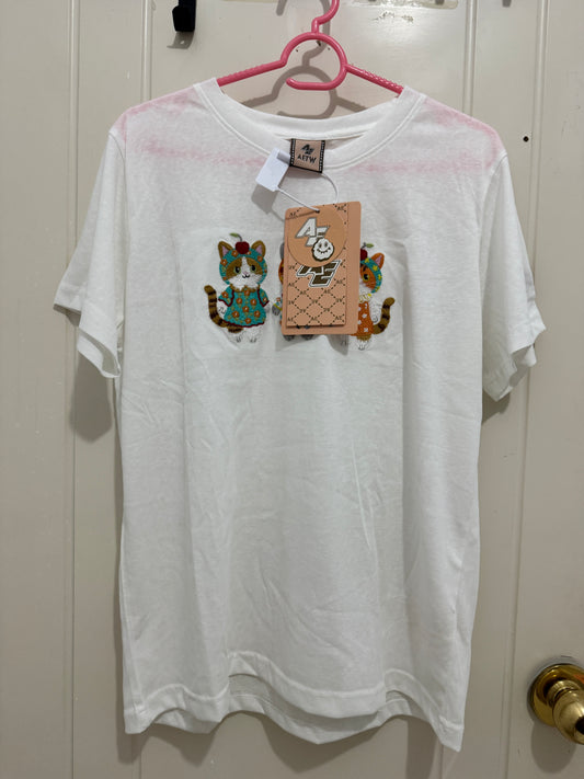 韓国ファッション 可愛い動物 スタイル Tシャツ シリーズ | 刺繍 3匹の子猫 - かわいいファッションアイテム