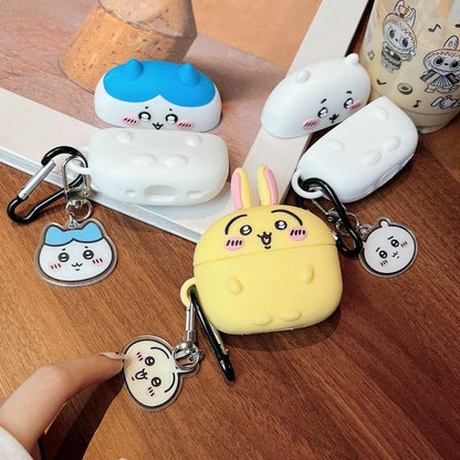 Japanese Cartoon ChiiKawa Silicon Airpods Case with Keychain | Chiikawa Hachiware Usagi - AirPods AirPodsPro AirPods3 AirPods4 Case WinnieTheBirds Toy Shop