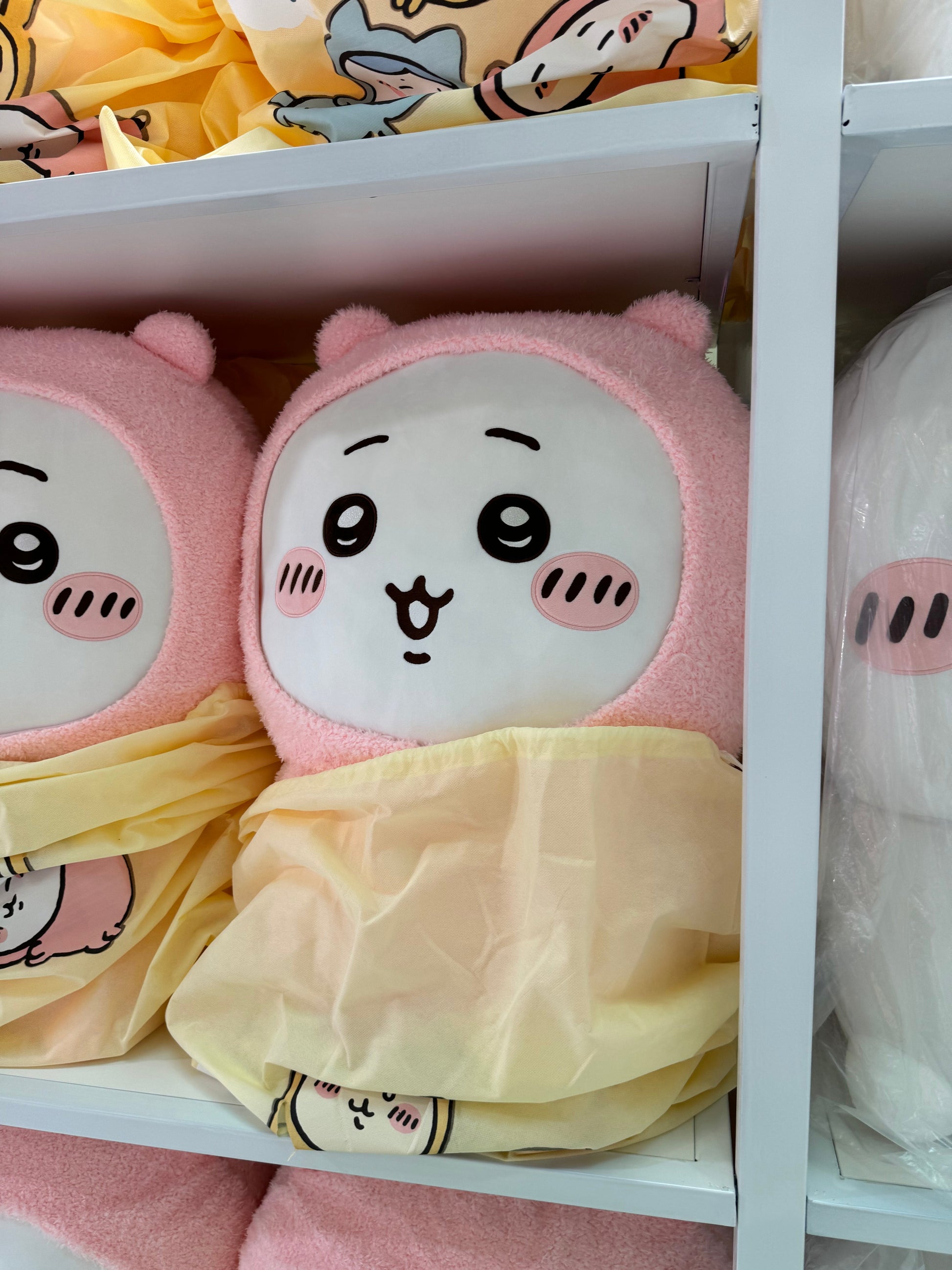 ChiiKawa X Miniso | ChiiKawa Hachiware Usagi Pajamas version - 90cm Super Giant Plush Doll Kawaii Room Decoration  WinnieTheBirds Toy Shop