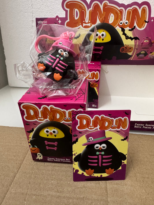 Lovely Chicken Fat Dundun Halloween Plastic Keychain | DunDun Black Bone - Children Gift Animal Blind Box
