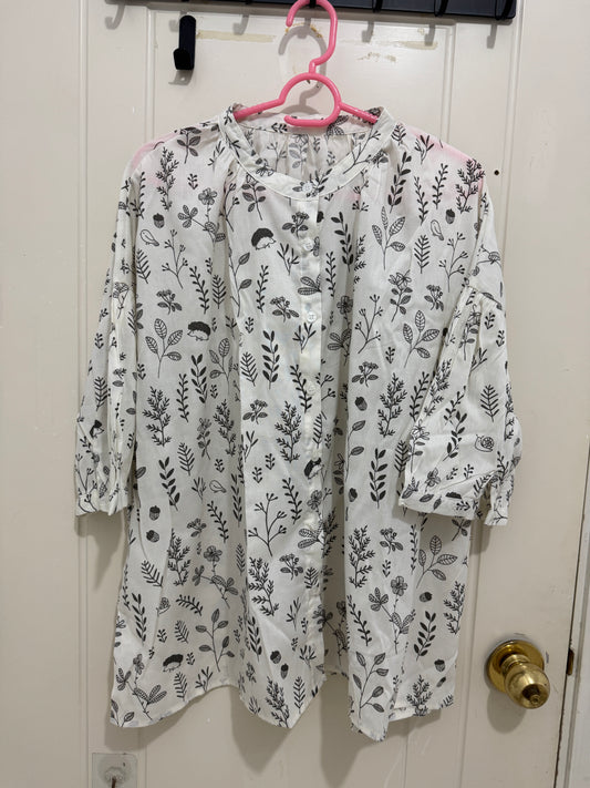 Japanese Cute Animals Style Shirt Series | Hedgehog in Forest - Kawaii Fashion Items