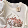 韓国ファッション キュートなフルーツスタイルTシャツシリーズ | キラキラいちごバスケット - カワイイファッションアイテム