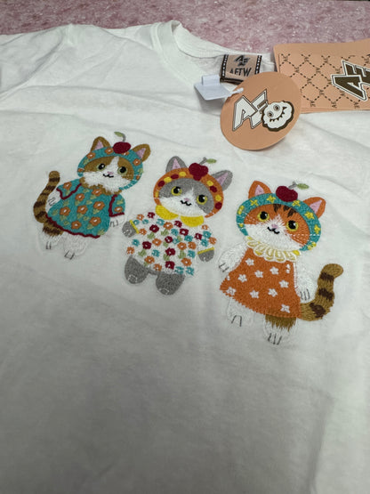 Korean Fashion Cute Animals Style T-Shirt Series | Embroidery 3 Little Cat - Kawaii Fashion Items