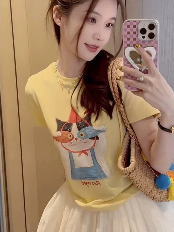 Korean Fashion Cute Animals Style T-Shirt Series | Lovely Cat with 2 Fishes - Kawaii Fashion Items