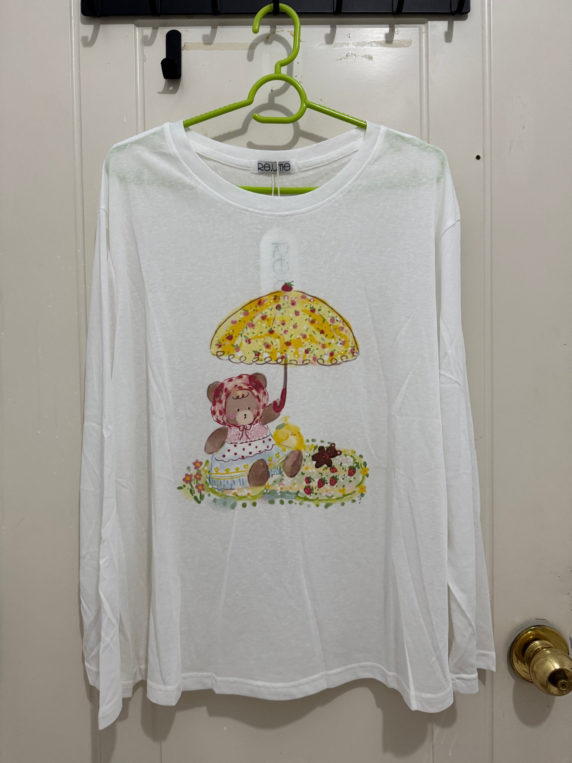 Korean Fashion Cute Animals Style Long-sleeved Sun Protection T-Shirt Series | Bear with Umbrella Picnic - Kawaii Fashion Items
