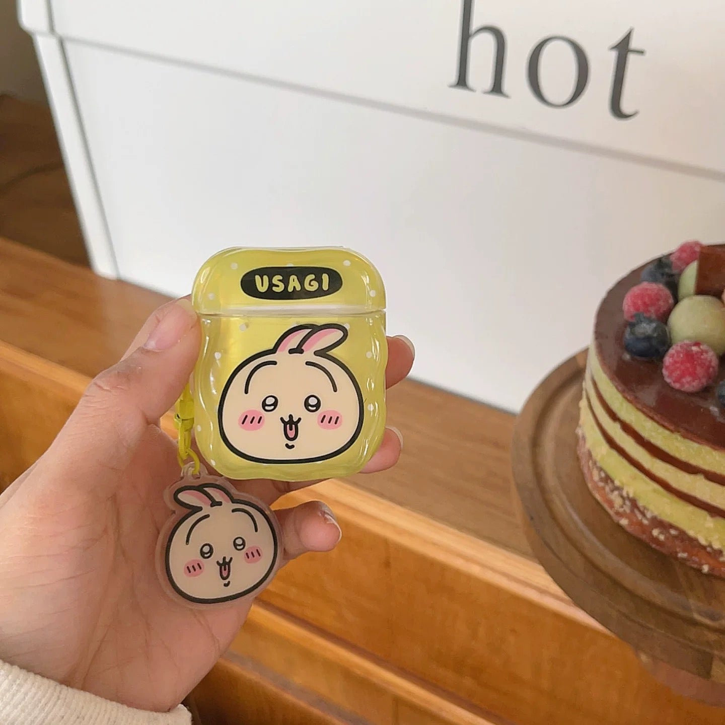 Japanese Cartoon ChiiKawa Colourful with Dot |  Chiikawa Hachiware Usagi Pink Blue Yellow with Keychain - AirPods AirPodsPro AirPods3 AirPods4 Case WinnieTheBirds Toy Shop
