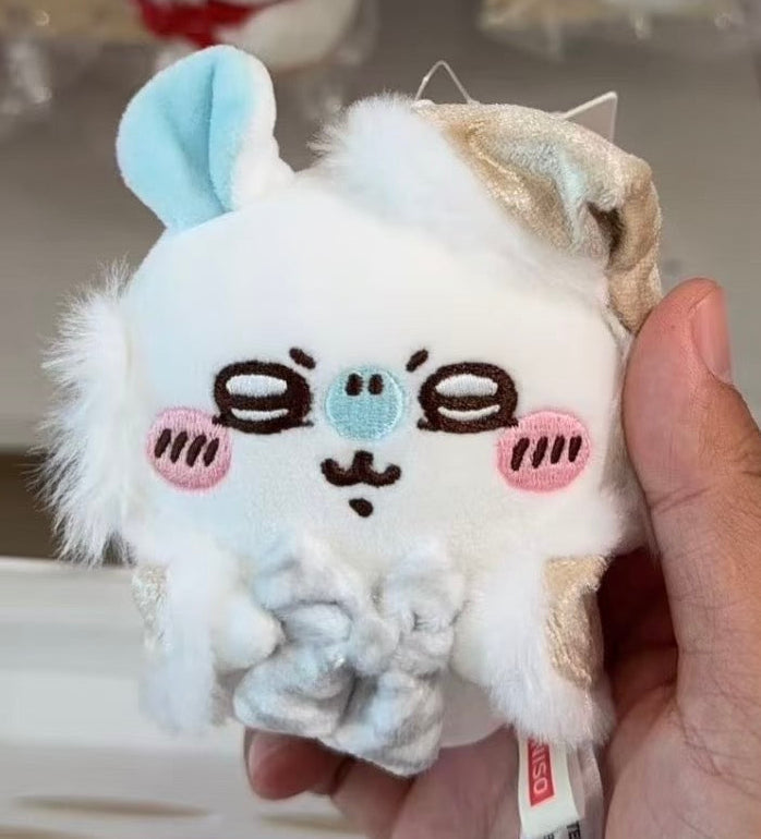 ChiiKawa X Miniso White Christmas Series | ChiiKawa Hachiware Usagi Momonga Holding Present in White Christmas Clothes Plush Doll Keychain - Kawaii Items Room Decoration doll