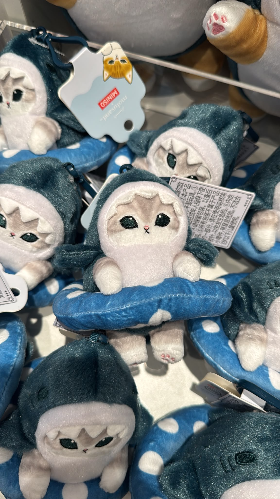 Miniso X Mofusand | Mofusand Cat in Shark Costume Raising Hand and Swimming Cute Plush Doll Keychain - Kawaii items Room Decoration Doll